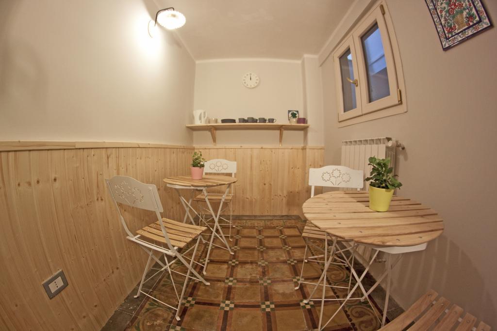 Palazzo 900 Bed and Breakfast Brindisi Buitenkant foto